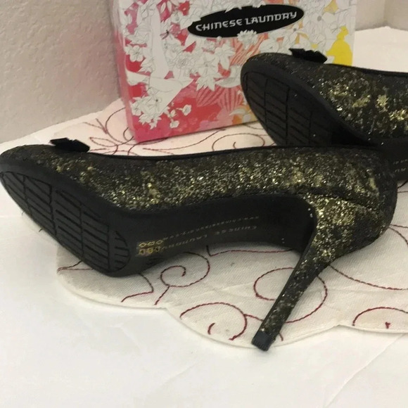 Chinese Laundry Fall For Glitter Gold Shoes - Picture 5 of 7